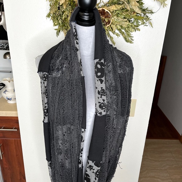 Upcycled Patchwork Infinity Scarf Black Skull Gray Fishnet Mens Goth Apocalypse - Picture 15 of 16